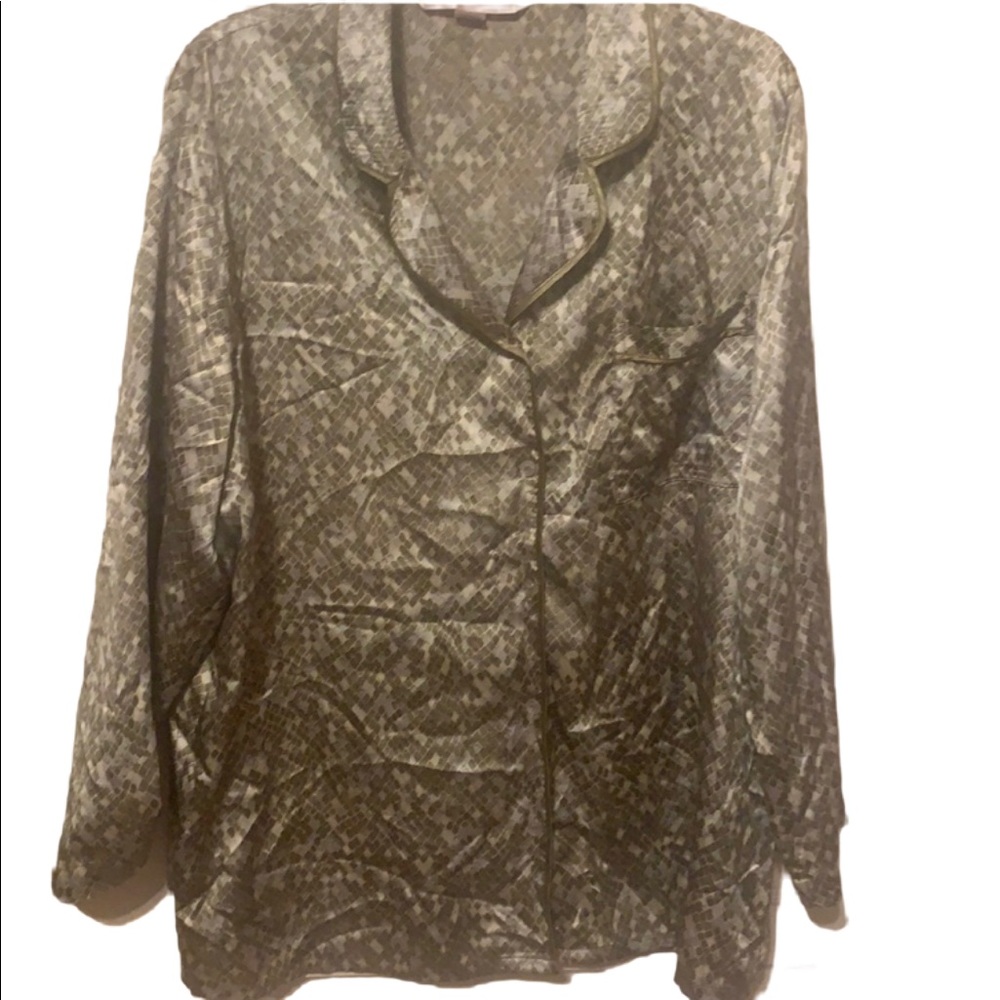 VINTAGE VICTORIA’S SECRET OVERSIZED PAJAMA TOP POLYESTER SIZE LARGE RARE